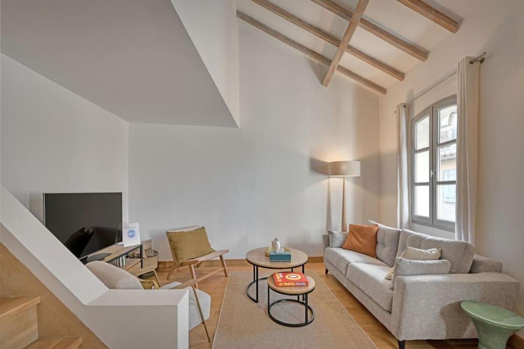 Les Toits Des Papes - Clim - Wifi - Apartment